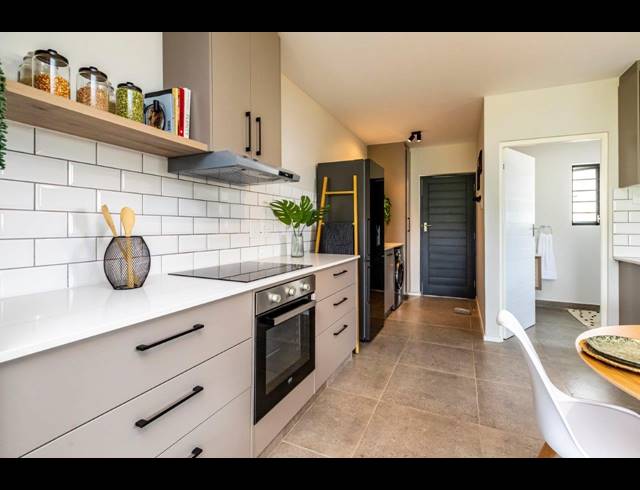 1 BEDROOM TOWNHOUSE FOR SALE IN NAHOON VALLEY PARK